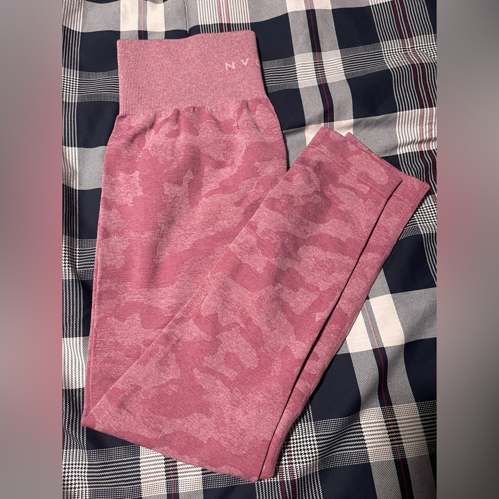 NVGTN Pink Camouflage Leggings